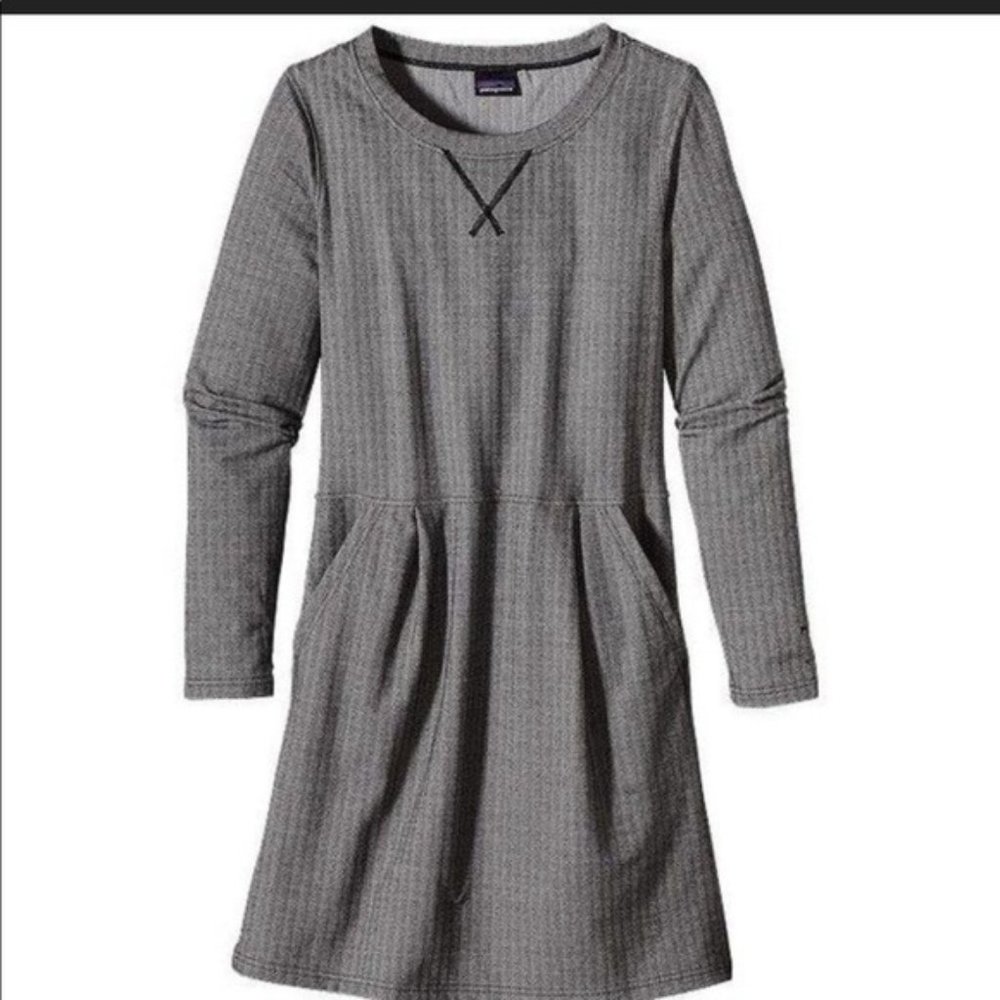 Patagonia Active Herringbone Long Sleeve Full Skirt w/ Pockets Dress Size small